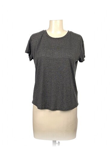 Colin's T-shirt %70 İndirimli.