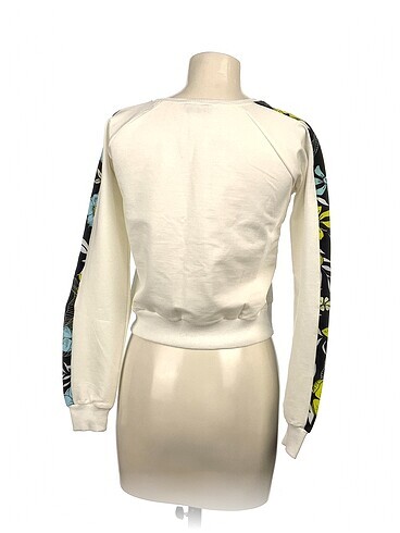 s Beden PreLoved Sweatshirt %70 İndirimli.