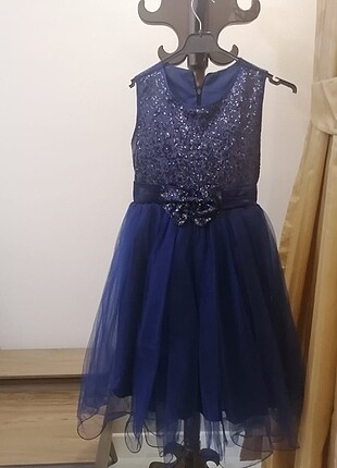 Kız çocuk düğün elbisesi 