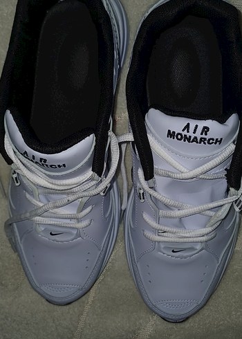 Beyaz Nike Air Monarch Erkek Spor Ayakkabı - Görsel 3