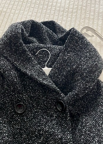 Düğmeli Kemerli Siyah Kaban - Görsel 6