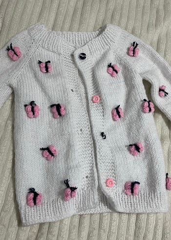 Kız Çocuk Beyaz Nakışlı Örgü Hırka - Görsel 3