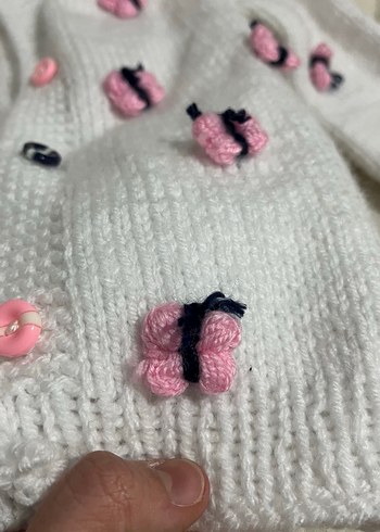 Kız Çocuk Beyaz Nakışlı Örgü Hırka - Görsel 6