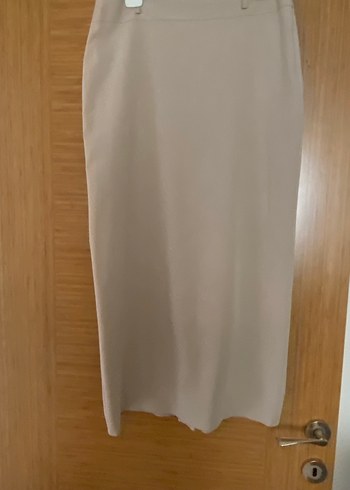 Zara Bej Uzun Dökümlü Kadın Etek