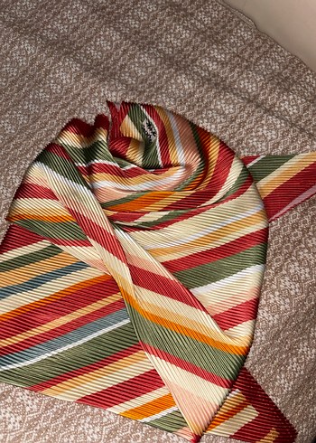  Beden çeşitli Renk Fresh scarf desenli plise eşarp
