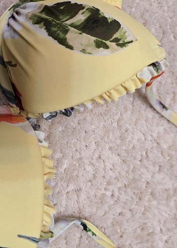 Sarı Çiçekli Fırfırlı Bohem Bikini Üstü - Görsel 4