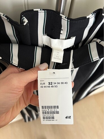 32 Beden çeşitli Renk H&M Carrot Pantolon