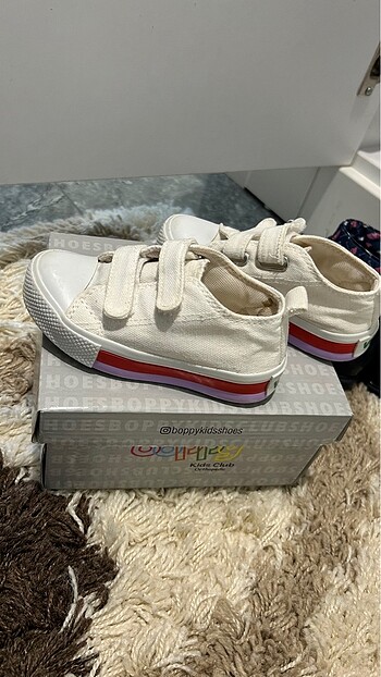 24 Beden beyaz Renk Vicco converse