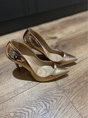 38 Beden Stiletto