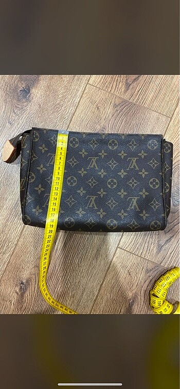 Louis Vuitton Clutch çanta