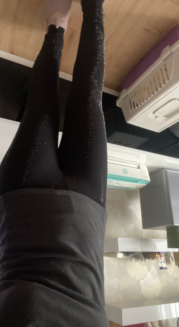 Parlak Pul Detaylı Siyah Yılan Desenli Tayt - Görsel 2