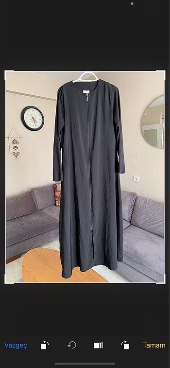 Siyah fermuarlı ferace abaya
