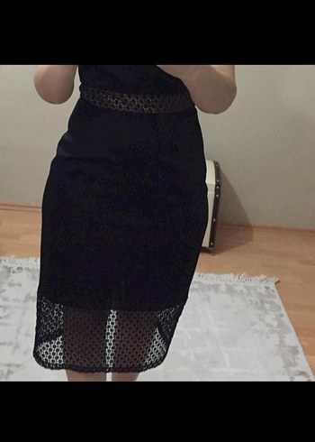 Siyah Dantel Detaylı Gotik Midi Kalem Elbise - Görsel 3