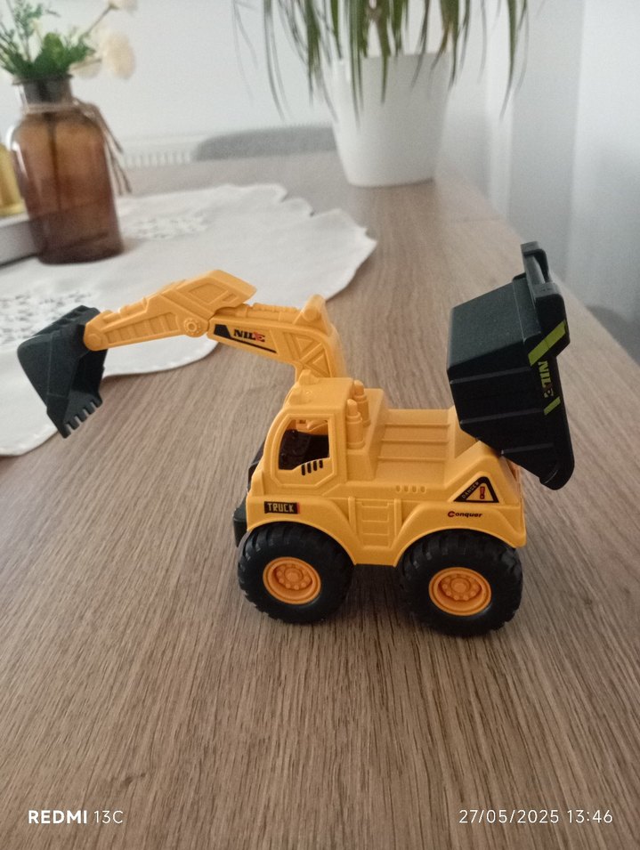 Sarı Oyuncak Araba ve Renkli İnşaat Aracı Seti - Görsel 2