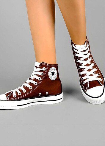 Converse spor ayakkabı 