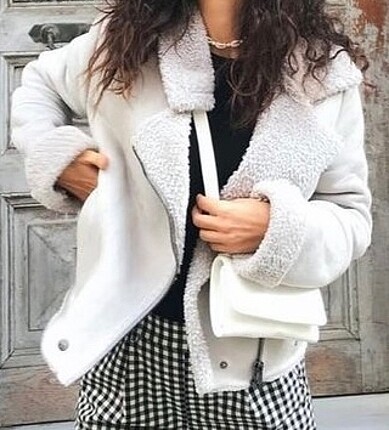 Bershka içi tüylü ceket