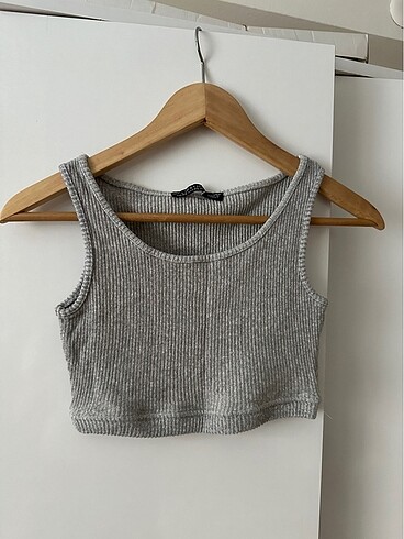 Gri askılı crop sorunsuz