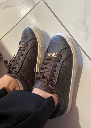 Kahverengi Bağcıklı Kadın Spor Ayakkabı - Görsel 2