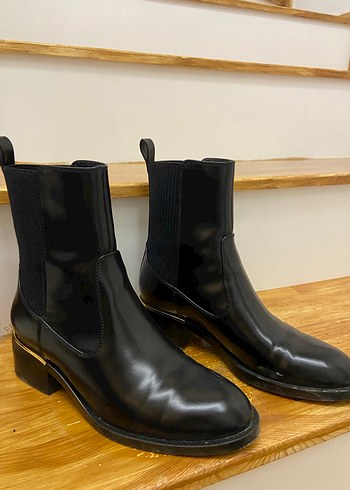 Parlak Siyah Kadın Deri Topuklu Bot - Görsel 2