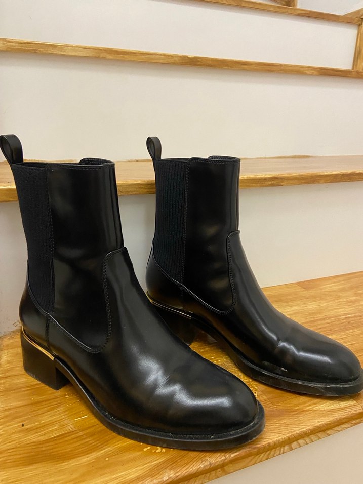 Parlak Siyah Kadın Deri Topuklu Bot - Görsel 2