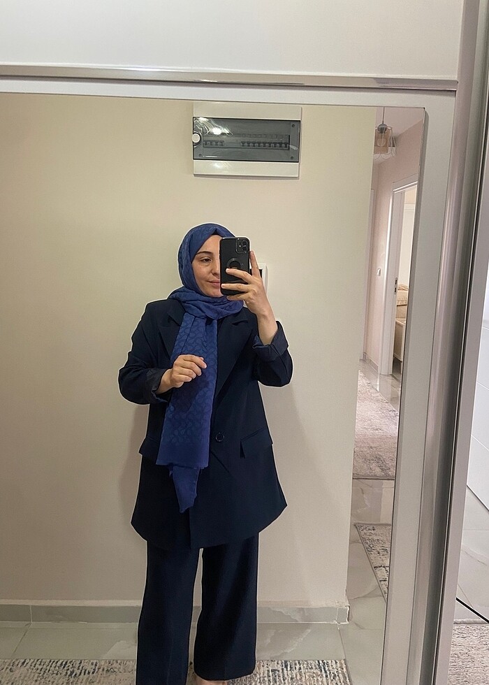 Lacivert takım - Görsel 3