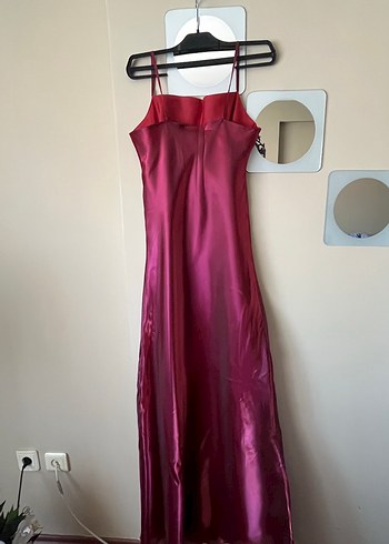 Bordo gece elbisesi - Görsel 4