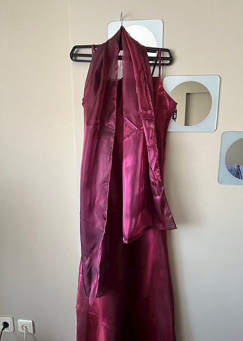 Bordo gece elbisesi - Görsel 2