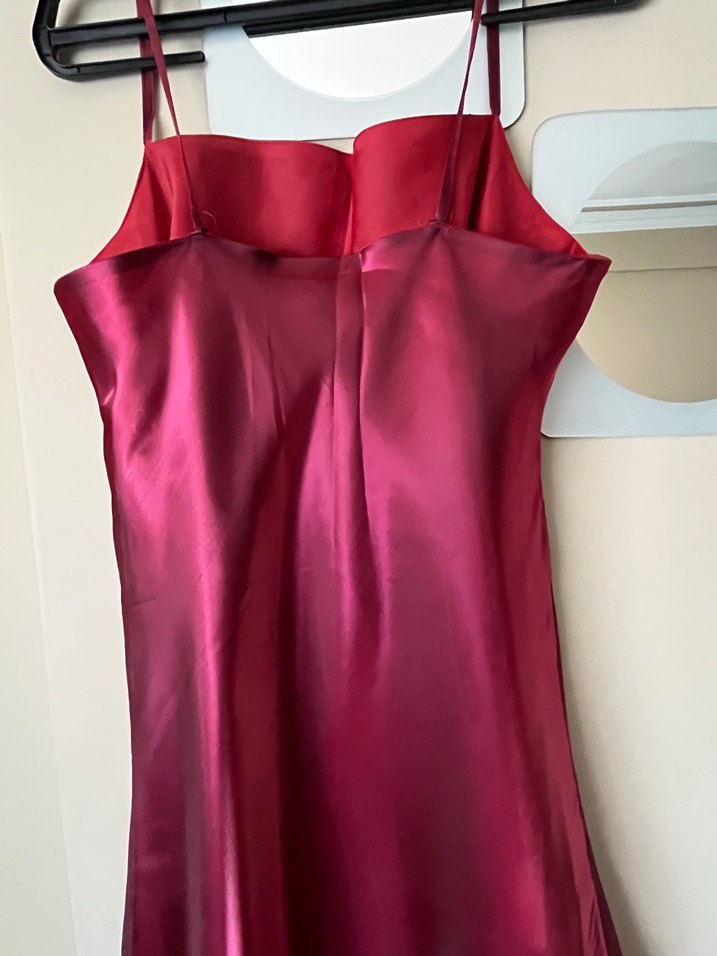 Bordo gece elbisesi - Görsel 3