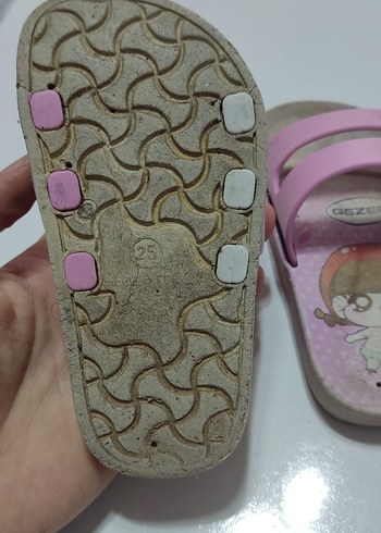 gezer çocuk terlik - Görsel 4