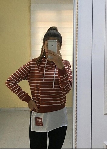 Çizgili kapüşonlu sweatshirt 