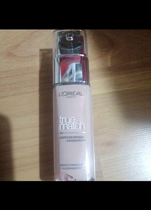 R1c1 loreal fondöten