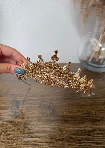 Altın Renkli Payetli Gelin Tacı - Görsel 2