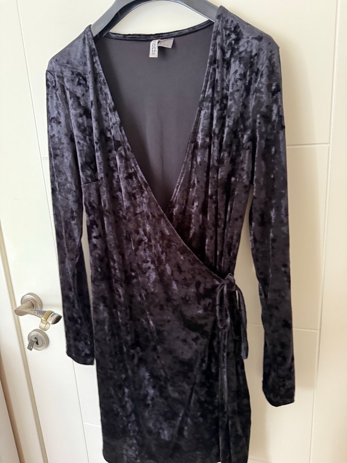 H&M Siyah Kadife Kadın Elbise - Görsel 2