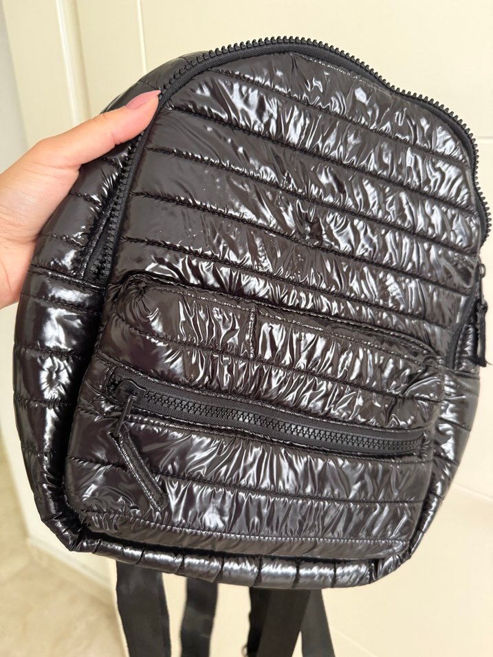 Parlak Siyah Sırt Çantası - Görsel 4