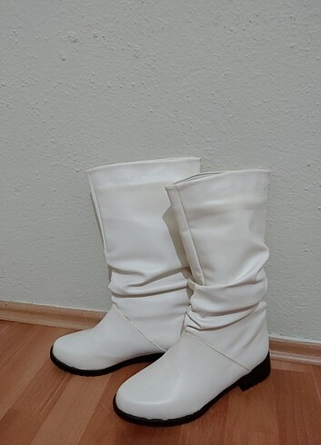 Beyaz bot