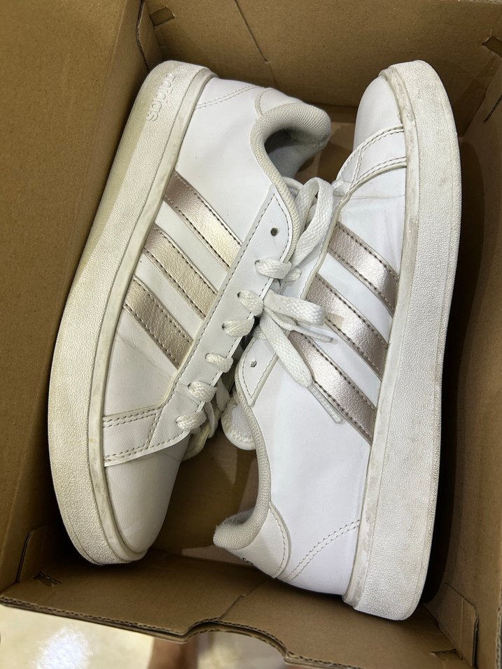 Adidas Kadın Beyaz Spor Ayakkabı - Görsel 4