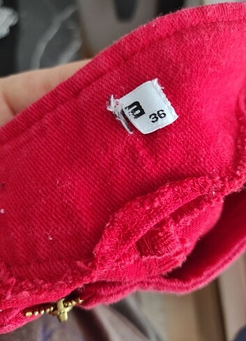 36 Beden kırmızı Renk Kırmızı Etek