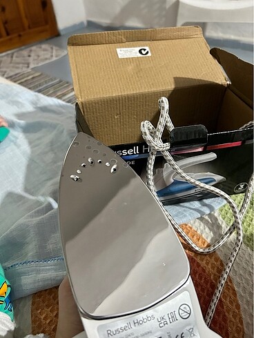 Russell & Bromley Ütü