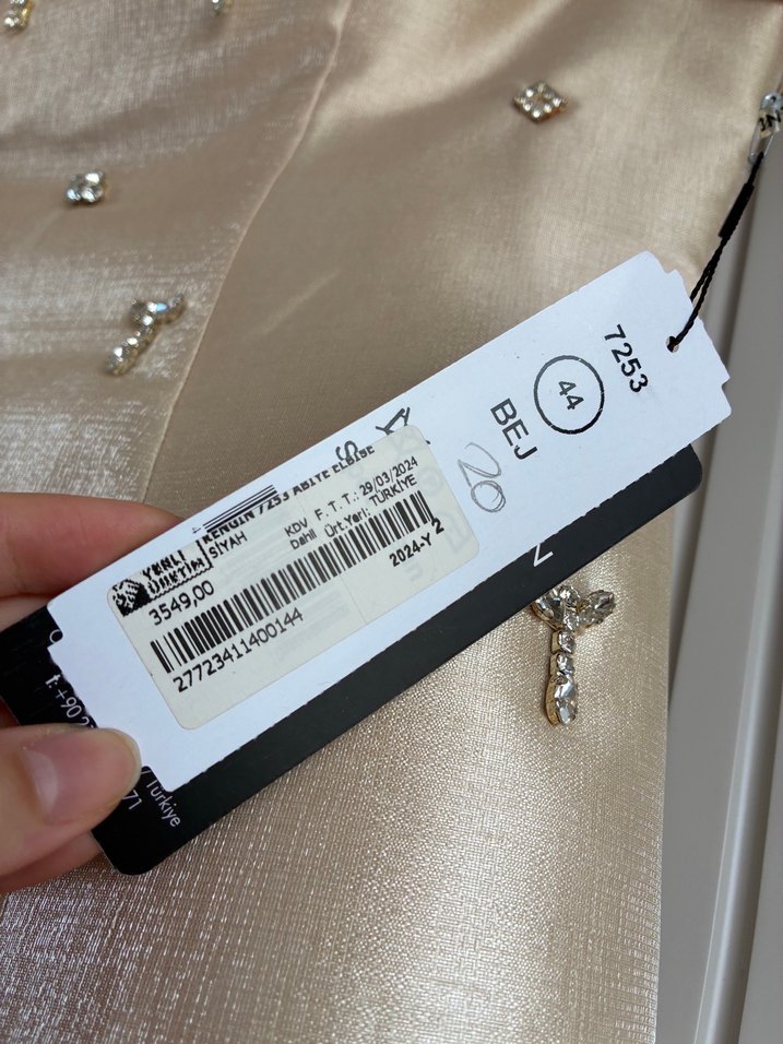 Taşlı kısa bej abiye - Görsel 3