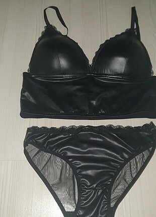 DERİ BRALET TAKIM 75 BEDEN
