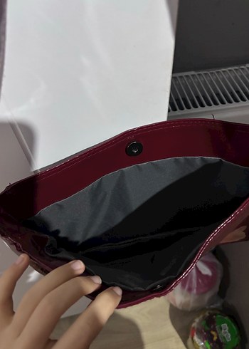 Diğer Bordo Parlak Deri Kadın Omuz Çantası