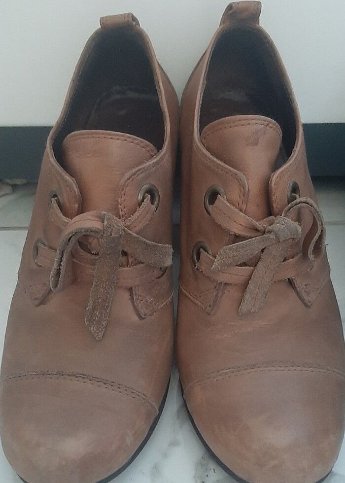 Bağcıklı topuklu çok güzel bir model - Görsel 5