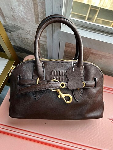 Miu miu 27 cm