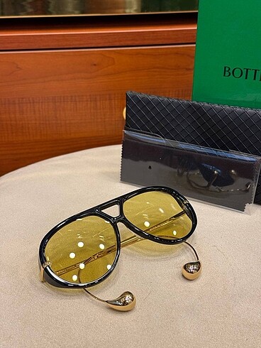 Beden çeşitli Renk Bottega Veneta Eyewear Sunglasses