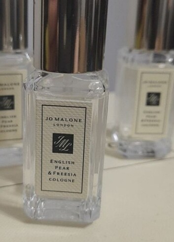 Jomalone pear fresia