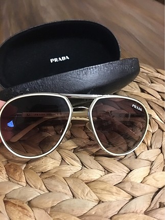 Prada gözlük