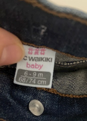 LC Waikiki Kızlar için Koyu Mavi Batik Desenli Denim Şort
