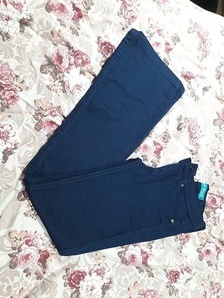 Geniş paça koyu lacivert kot pantolon