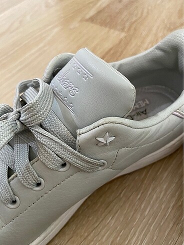 39 Beden gri Renk Skechers 39 numara 26cm Deri sneaker