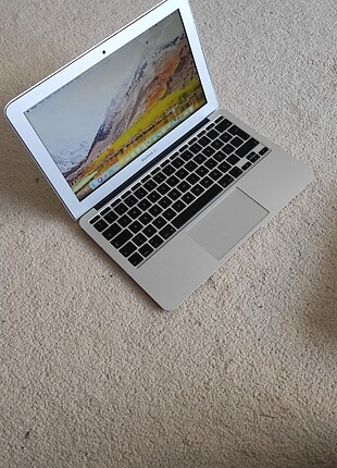 Sorunsuz Macbook Air 11 inç 2010